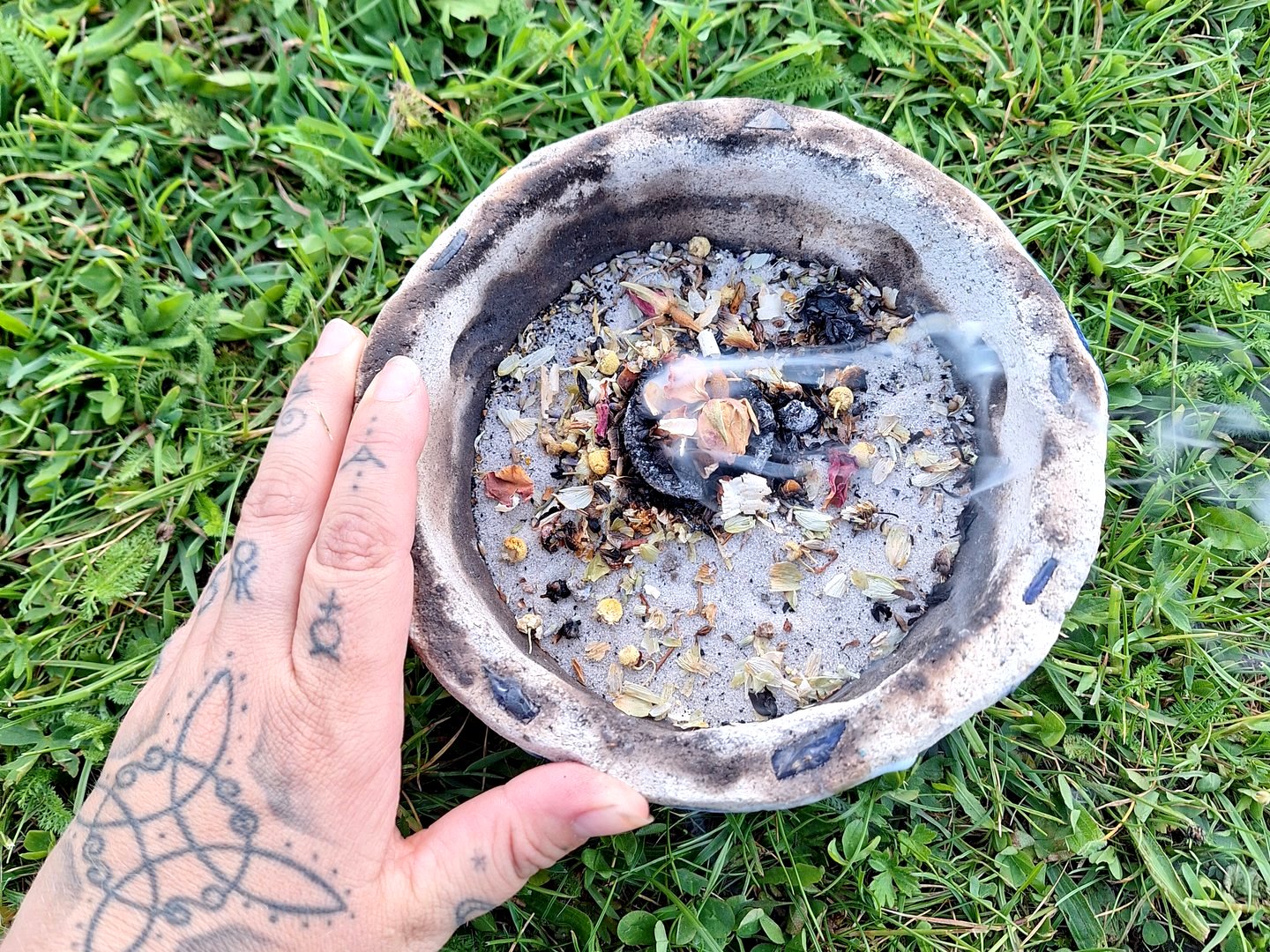 Erdgefluester erleben