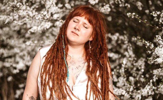 Erdgefluester erleben